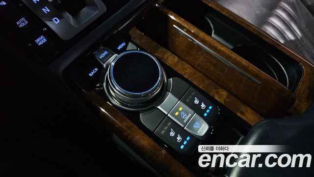 Genesis EQ900 3.8 GDI AWD Premium Luxury 2018 — фото 37