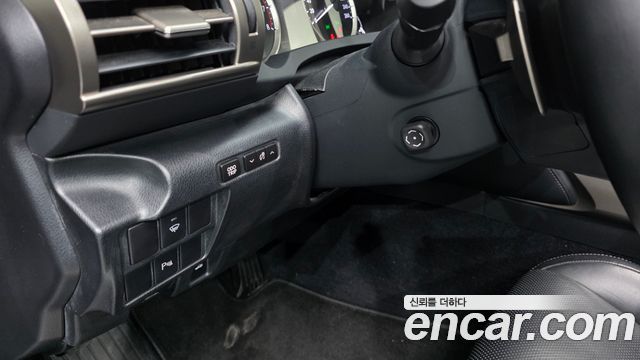 Lexus IS250 Supreme XE30 2014 — фото 16