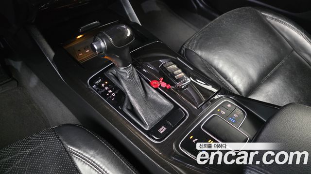 Kia K7 LPI 3.0 Prestige 2013 — фото 9