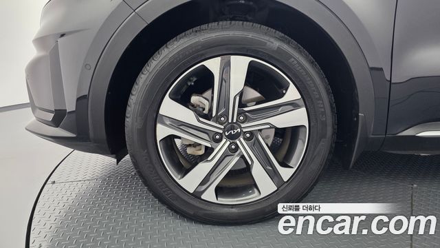 Kia Sorento (IV) HEV 1.6 2WD Signature 2023 — фото 5
