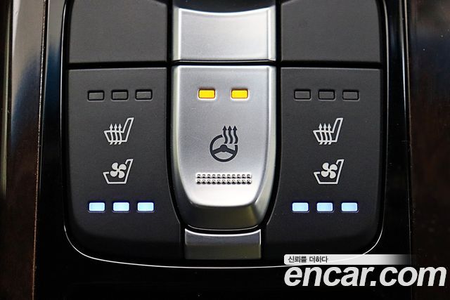 Genesis EQ900 3.8 GDI Luxury 2016 — фото 17