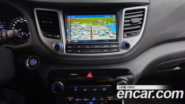 Hyundai Tucson Diesel 1.7 2WD Style 2016 — фото 14