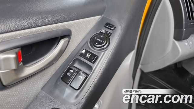 Hyundai Grand Starex Guard car of children 2015 — фото 14