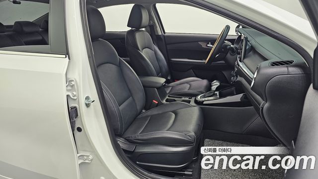Kia K3 (II) 1.6 Noblesse 2022 — фото 12