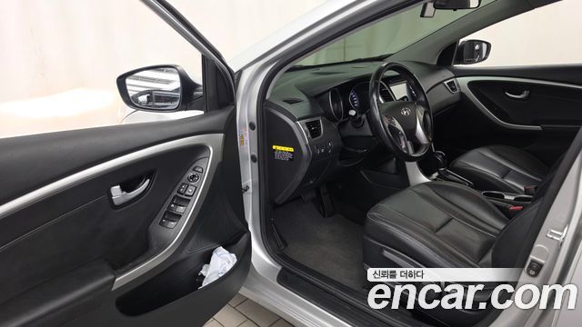 Hyundai i30 (New) Diesel 1.6 VGT PYL 2014 — фото 10