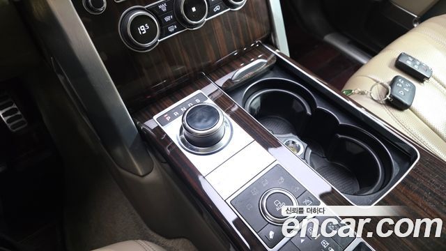 Land Rover Range Rover (IV) 4.4 SDV8 AB DIESEL 2015 — фото 9