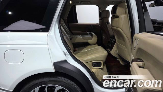 Land Rover Range Rover (IV) 4.4 SDV8 AB DIESEL 2015 — фото 12
