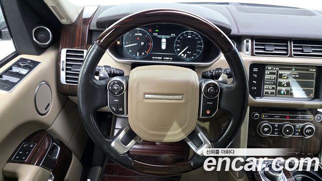 Land Rover Range Rover (IV) 4.4 SDV8 AB DIESEL 2015 — фото 13