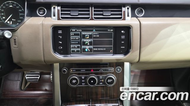 Land Rover Range Rover (IV) 4.4 SDV8 AB DIESEL 2015 — фото 14