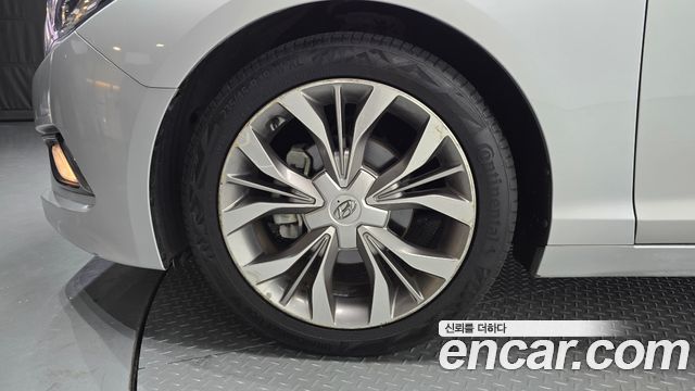 Hyundai Sonata (LF) 2.0 Premium 2015 — фото 5