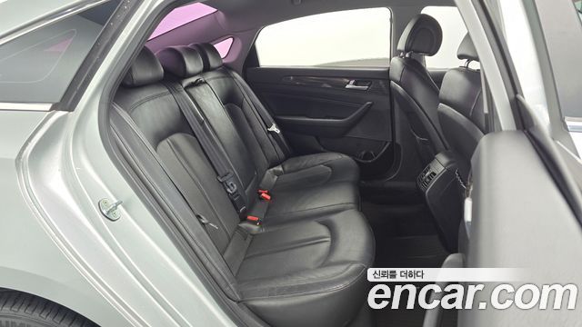 Hyundai Sonata (LF) 2.0 Premium 2015 — фото 12