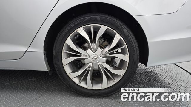 Hyundai Sonata (LF) 2.0 Premium 2015 — фото 21