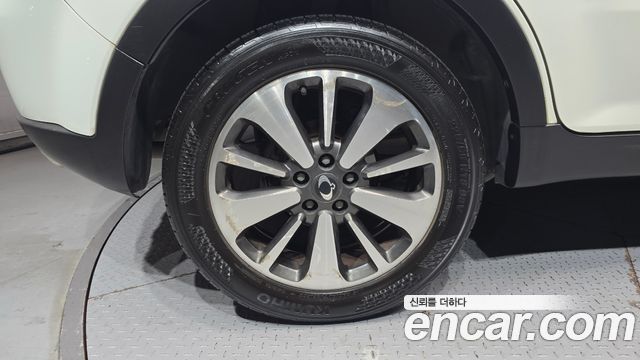 KG Mobility (SsangYong) Korando C 2.0 Advanture 60th Edition 2WD 2015 — фото 5