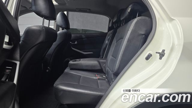 KG Mobility (SsangYong) Korando C 2.0 Advanture 60th Edition 2WD 2015 — фото 12