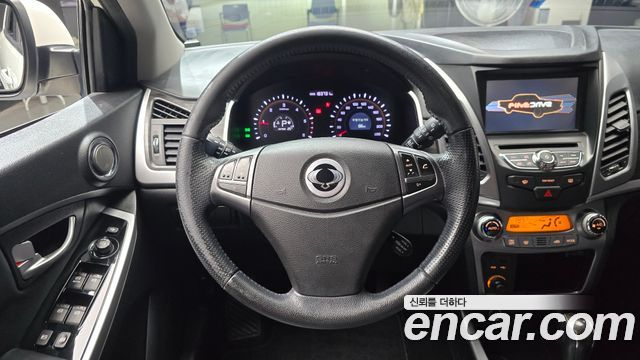 KG Mobility (SsangYong) Korando C 2.0 Advanture 60th Edition 2WD 2015 — фото 13