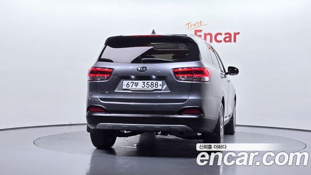 Kia Sorento Diesel 2.0 2WD Noblesse 2015 — фото 4