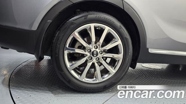 Kia Sorento Diesel 2.0 2WD Noblesse 2015 — фото 5