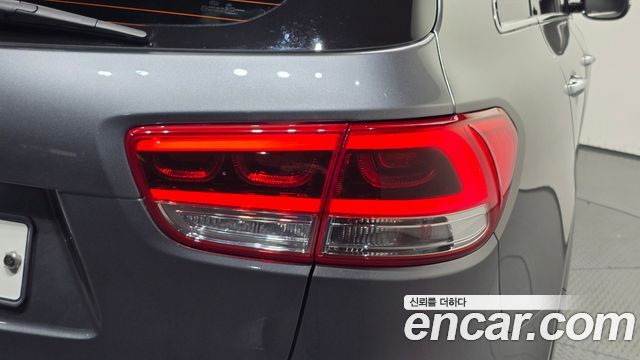 Kia Sorento Diesel 2.0 2WD Noblesse 2015 — фото 23