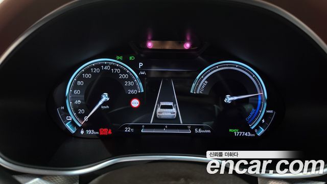 Genesis Electrified G80 (RG3) e-AWD 2022 — фото 8