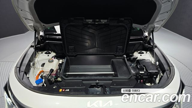 Kia Niro EV Earth 2023 — фото 6