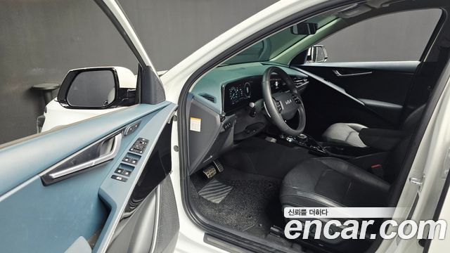 Kia Niro EV Earth 2023 — фото 10