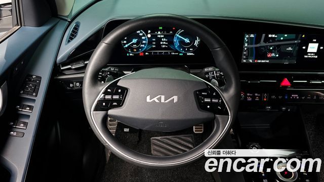 Kia Niro EV Earth 2023 — фото 13