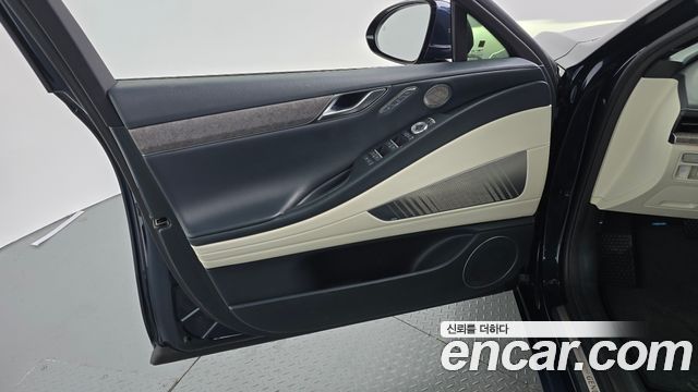 Genesis Electrified G80 (RG3) e-AWD 2022 — фото 24