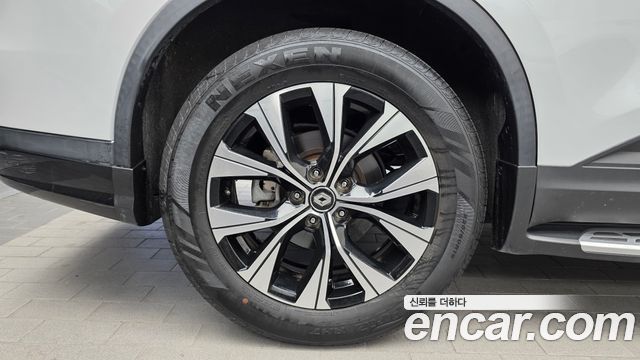Renault Korea QM6 2.0 LPe LE Signature 2WD 2023 — фото 5