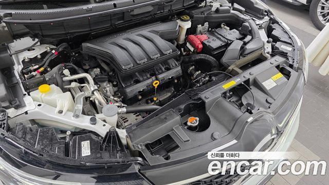 Renault Korea QM6 2.0 LPe LE Signature 2WD 2023 — фото 6
