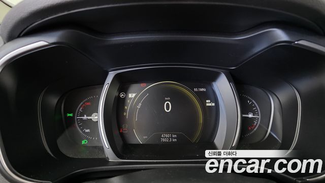 Renault Korea QM6 2.0 LPe LE Signature 2WD 2023 — фото 8