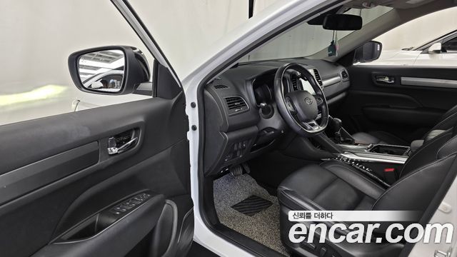 Renault Korea QM6 2.0 LPe LE Signature 2WD 2023 — фото 10