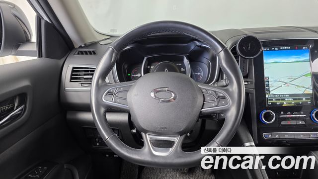 Renault Korea QM6 2.0 LPe LE Signature 2WD 2023 — фото 16