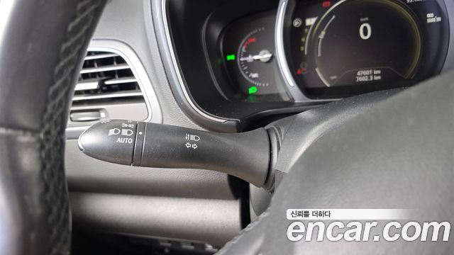 Renault Korea QM6 2.0 LPe LE Signature 2WD 2023 — фото 33