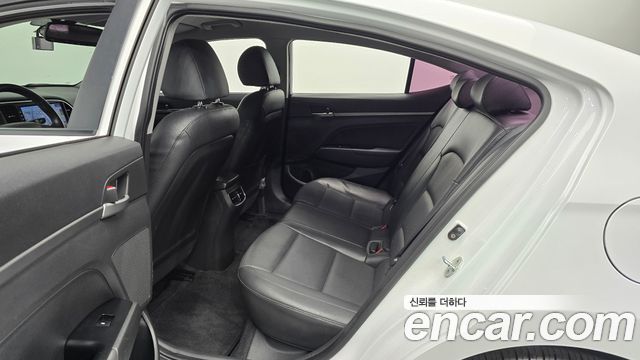 Hyundai Avante (AD) 1.6 GDI Smart 2017 — фото 15