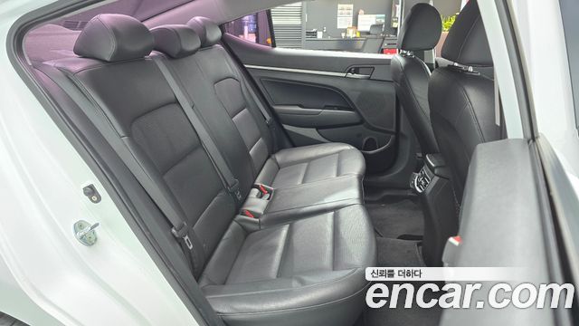 Hyundai Avante (AD) 1.6 GDI Smart 2017 — фото 16