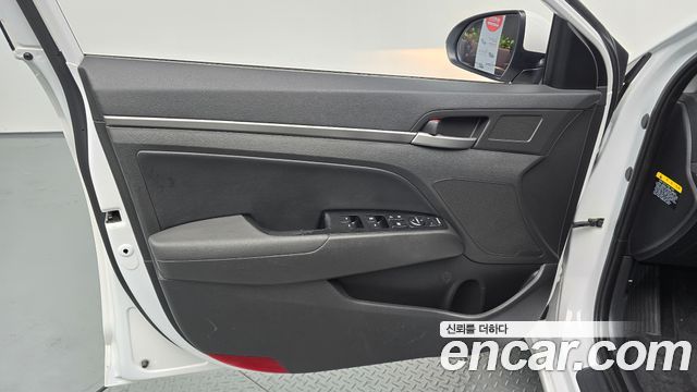 Hyundai Avante (AD) 1.6 GDI Smart 2017 — фото 27