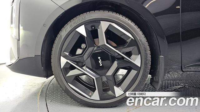 Kia K8 2.5 Gasoline 2WD Signature 2025 — фото 5