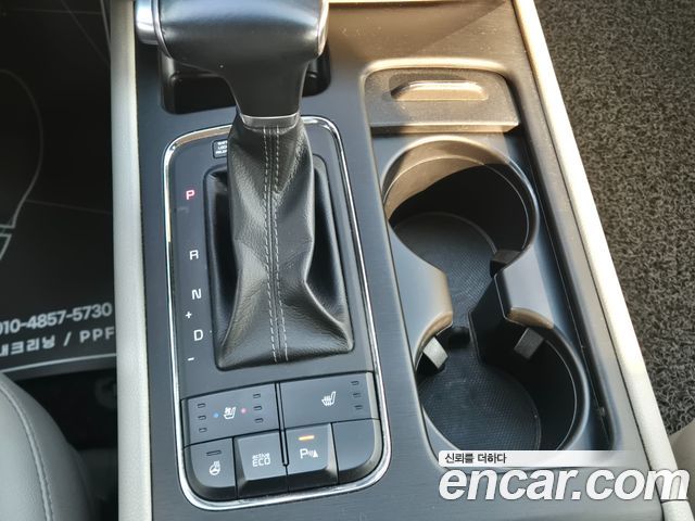 Kia Carnival 9-seater Luxury 2018 — фото 15