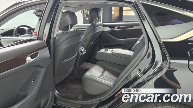 Genesis G80 3.3 GDI Luxury 2017 — фото 11