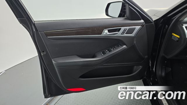 Genesis G80 3.3 GDI Luxury 2017 — фото 24