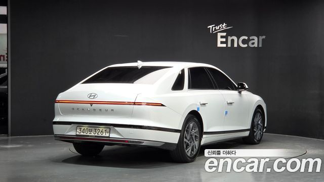 Hyundai Grandeur (GN7) 3.5 LPG 2WD (Taxi) Deluxe 2024 — фото 2