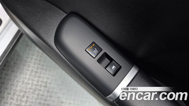 Hyundai Grandeur (GN7) 3.5 LPG 2WD (Taxi) Deluxe 2024 — фото 18