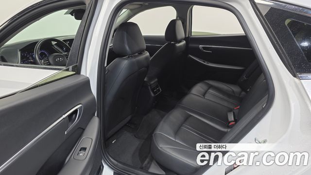 Hyundai Sonata (DN8) 2.0 Premium 2021 — фото 16