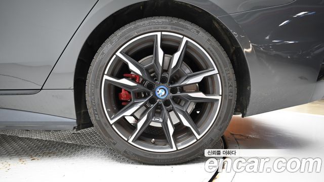 BMW i4 M50 Pro 2024 — фото 5