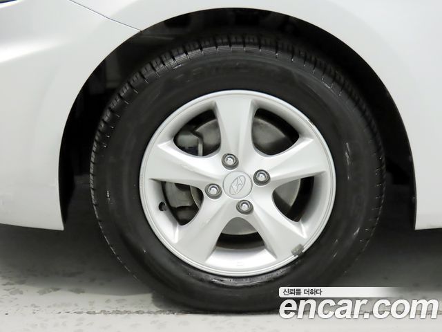 Hyundai Accent (New) 1.4 VVT Premier 2012 — фото 5
