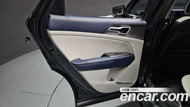 Kia Sportage (V) Gasoline 1.6 Turbo 2WD Signature 2024 — фото 31