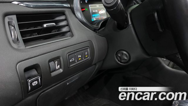 Chevrolet Impala 2.5 LTZ 2017 — фото 18