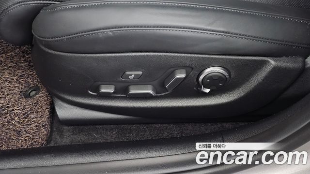 Genesis G80 (RG3) Gasoline 2.5 Turbo AWD 2026 — фото 32