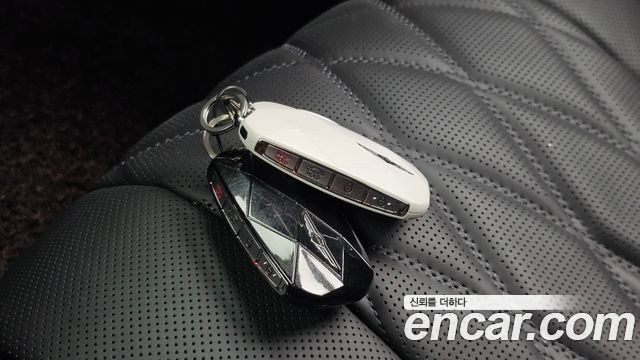 Genesis G80 (RG3) Gasoline 2.5 Turbo AWD 2026 — фото 35