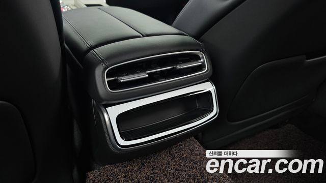 Genesis G80 (RG3) Gasoline 2.5 Turbo AWD 2026 — фото 36